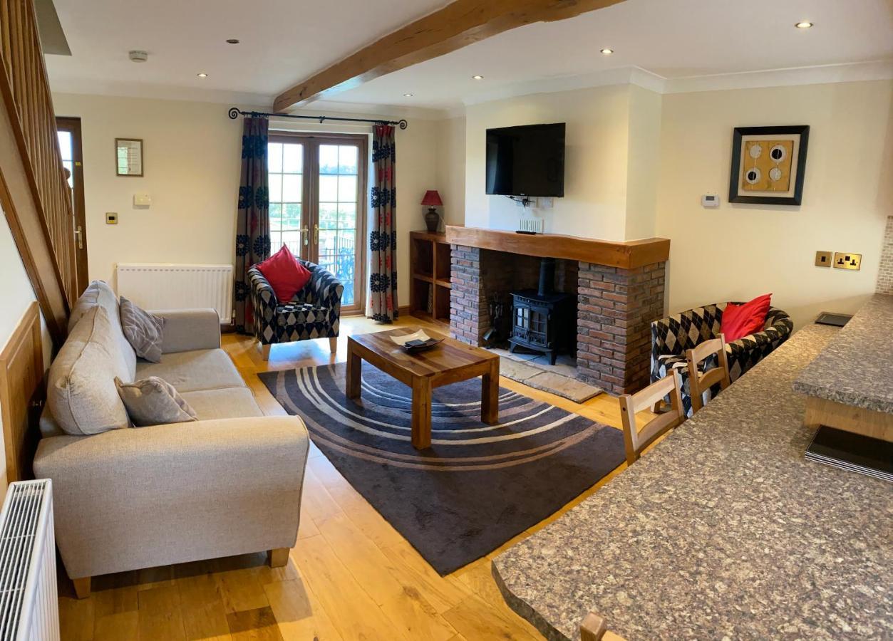 Red House Farm Cottages 贝弗利 外观 照片